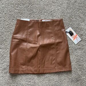 5 for $25🎈 Tinseltown skirt